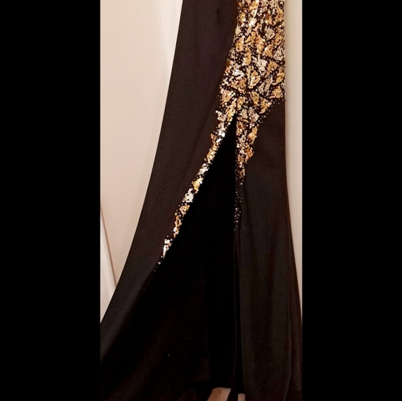 Cassandra Stone by Mac Duggal Evening Dress - Black (Size 2) - Picture 3 of 7